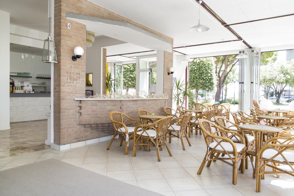 Hotel El Paso Lido di Jesolo Bagian luar foto