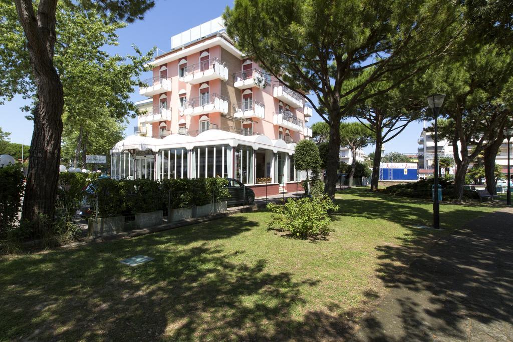 Hotel El Paso Lido di Jesolo Bagian luar foto